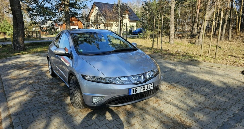 Honda Civic cena 19900 przebieg: 178000, rok produkcji 2008 z Szczecin małe 379